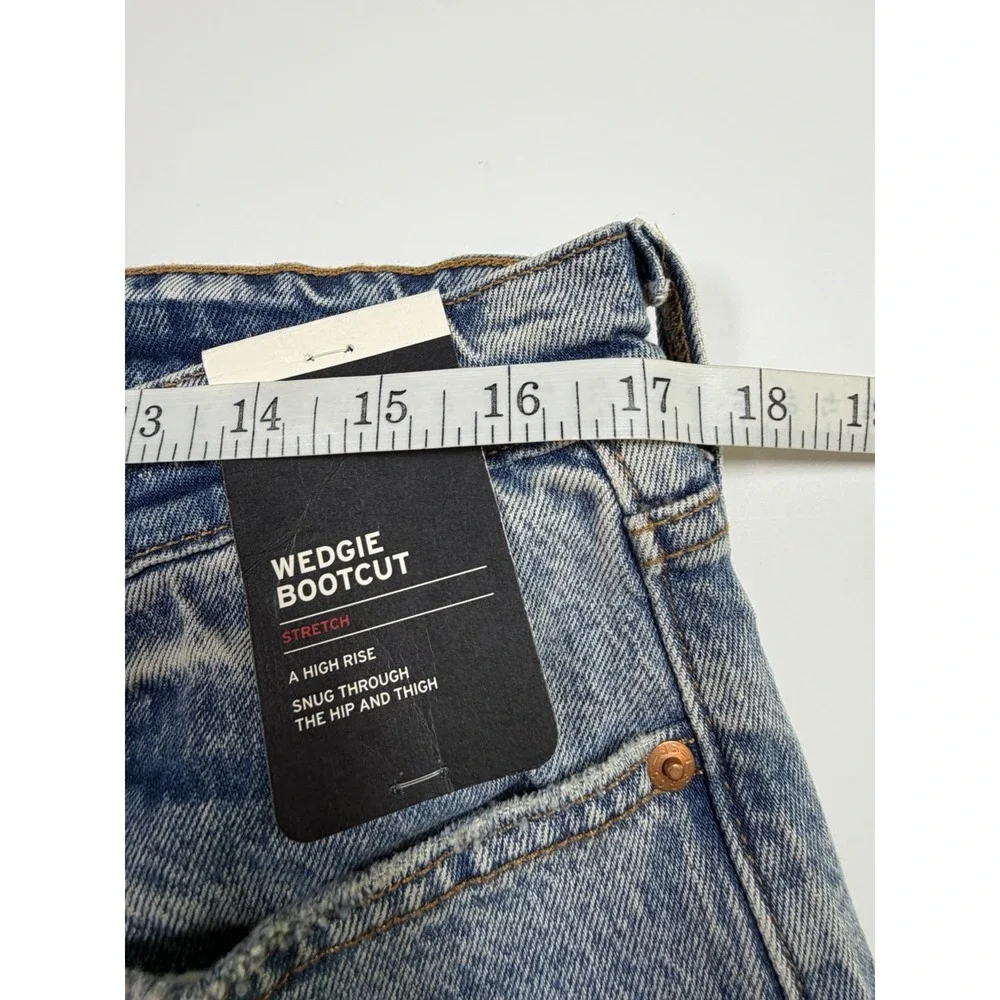 Levi's Premium Wedgie Bootcut Jeans Women's 33x34 High Rise Blue Denim NWT